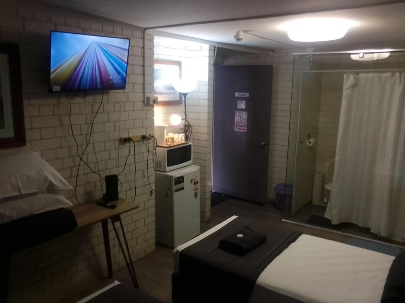 Camera Doppia con Letti Singoli con Bagno Privato - Animali Ammessi
